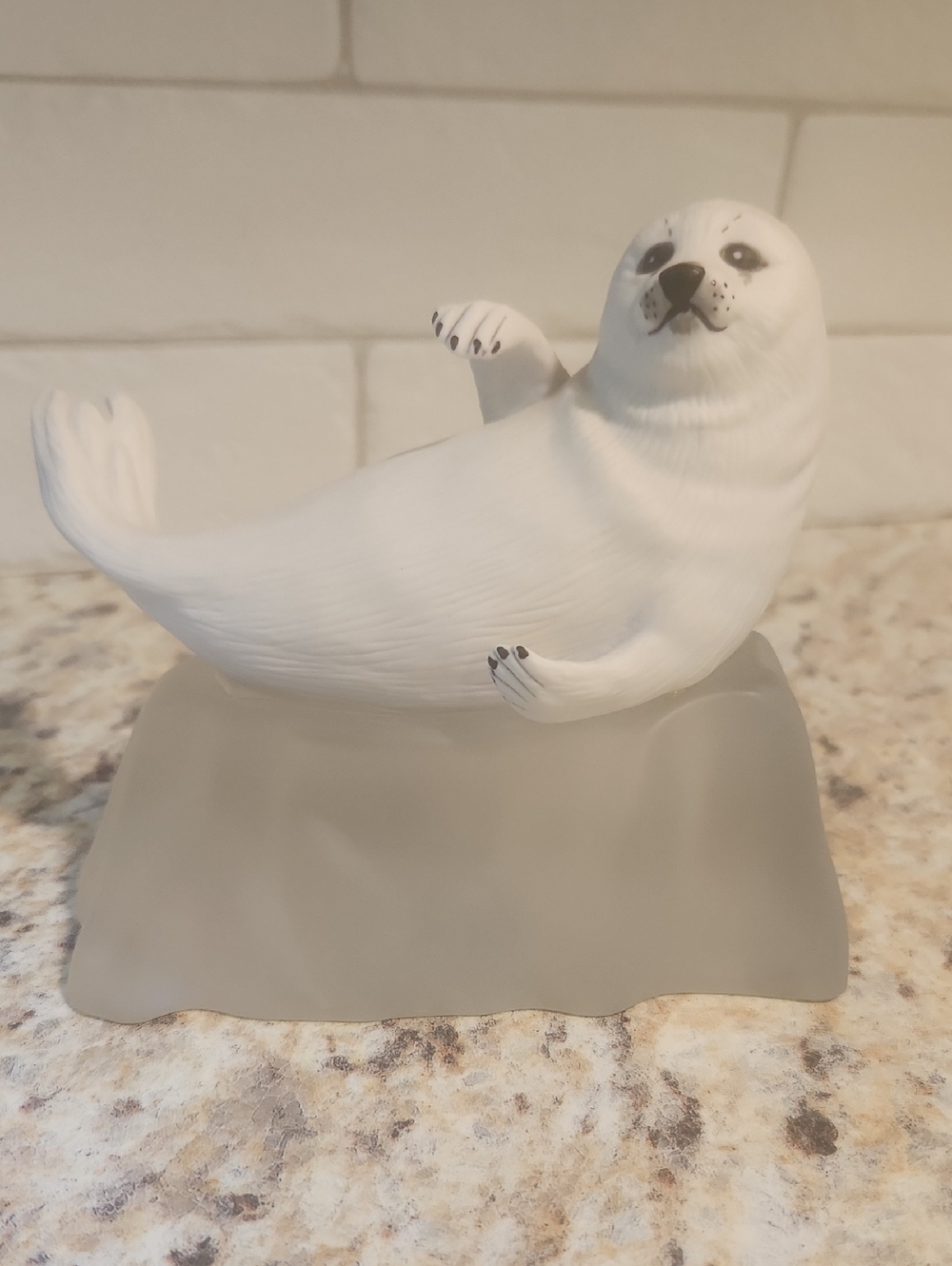 Franklin Mint Porcelain Sea Pup Seal On A Frosted Glass Iceberg Base